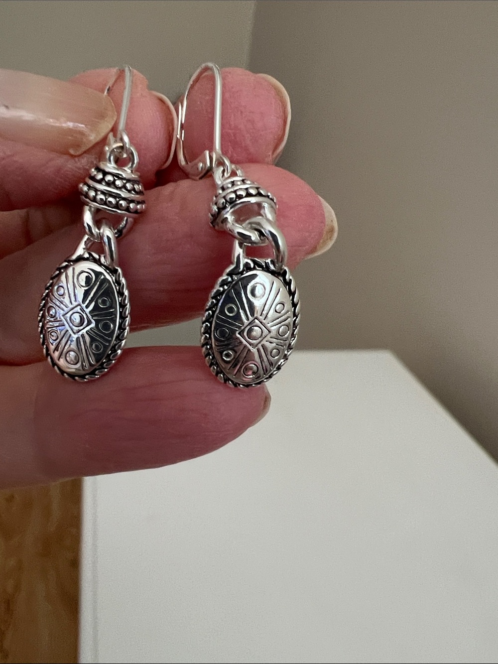 Intricate Oval Medallion Drop Earrings - Silver Tone - Vintage